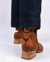 Bota  de cuero baja de mujer
