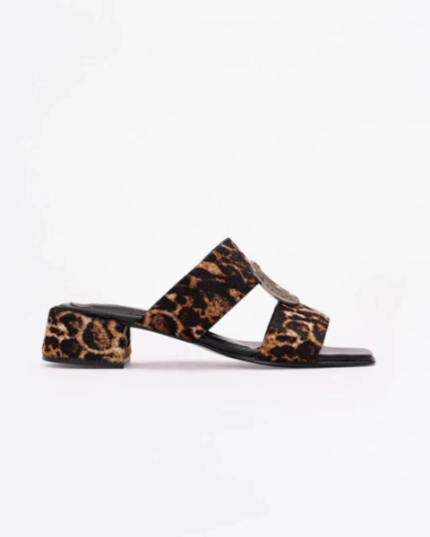 Sandalias de cuero animal pirnt con taco 