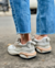 Zapatillas urbanas de cuero de mujer