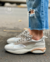 Zapatillas urbanas de cuero de mujer