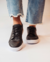 Zapatillas de cuero de mujer