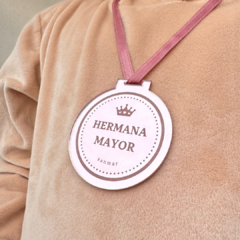 Medalla “Hermana mayor” en internet