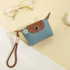 Mini Pouch Charm - comprar online