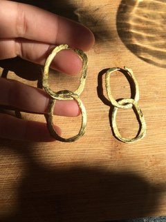Aretes cadenas chicos, se pueden usar con uno o dos eslabones - comprar online