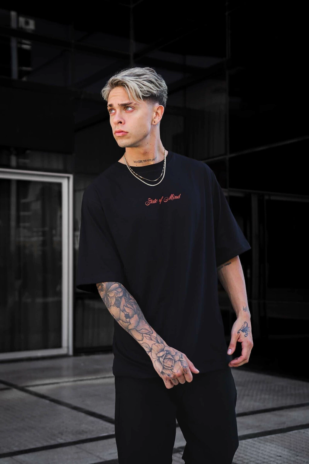 OVERSIZE STATE (NEGRA)