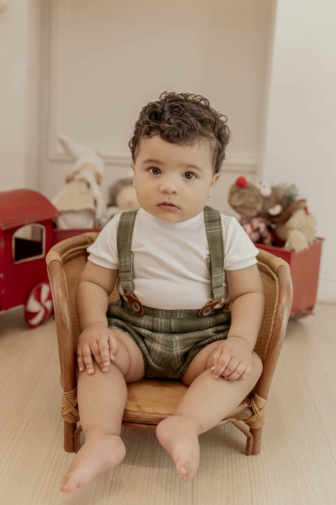 Short Menino