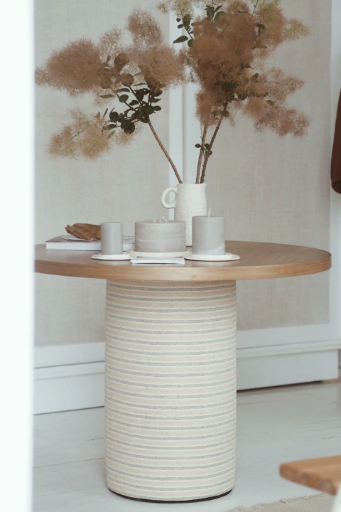 MESA DE COMEDOR GHANA ENTREGA INMEDIATA - comprar online