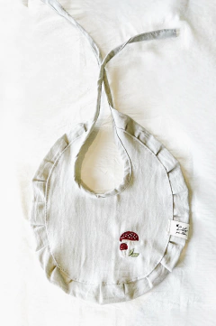 Imagen de Lilo Box - Manta polar bordada / Porta chupetes / Sonajero / Babitas / Babero