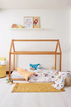 Espacio - (acolchado + chichonera + 3 almohadones)