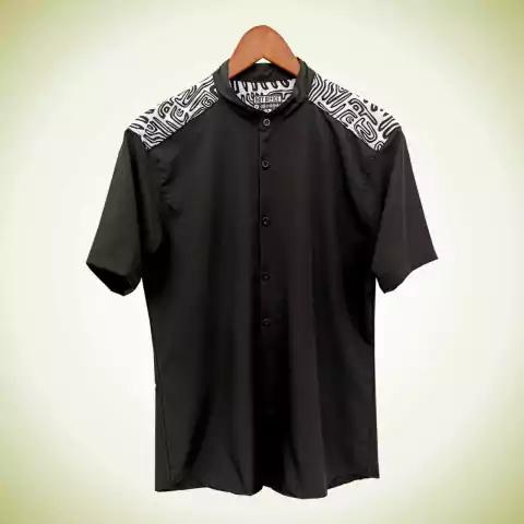 Camisa combinada negro y blanco