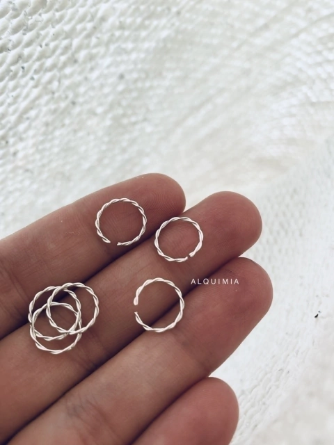 PIERCING NARIZ TORNEADO -(por unidad) 9 mm diametro- A.032