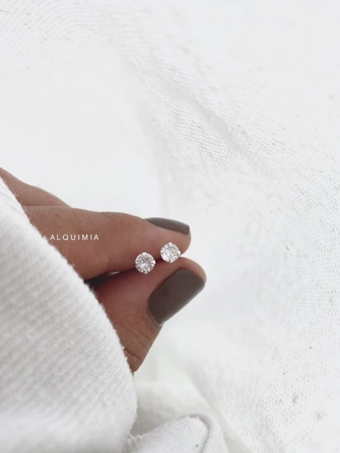 ARO SHINE CUBIC REDONDOS- 5mm - por par - PLATA 925 - A.084