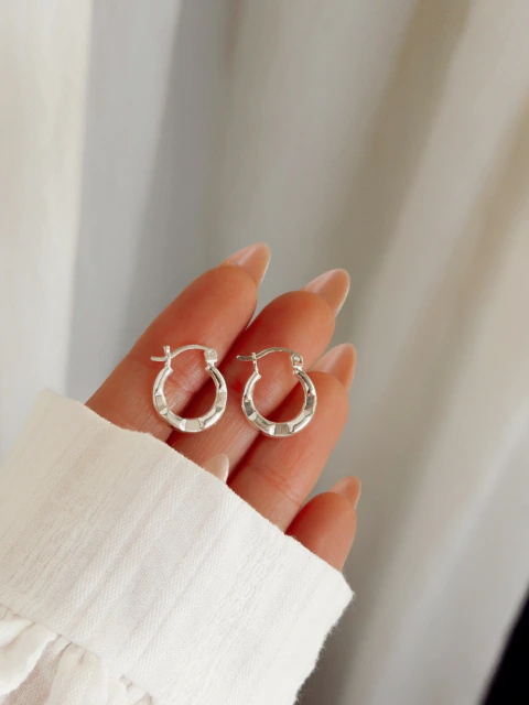 “ ARGOLLAS NACRE” -14 mm- cierre italy - POR PAR- A.147
