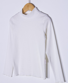 POLERA FELIX CRUDO en internet