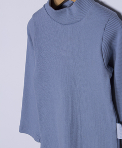 POLERA AWAY CELESTE en internet