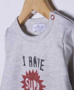 REMERA HOOD GRIS MELANGE en internet
