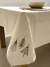 Mantel pinitos bordados