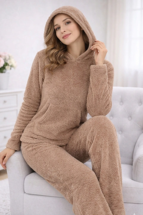 PIJAMA POLAR SOFT LISO CON CAPUCHA (3004)