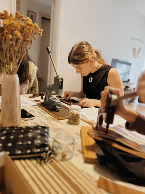 Carteras, Vino y Narración. Miércoles 12 de Noviembre · 19 hs - comprar online