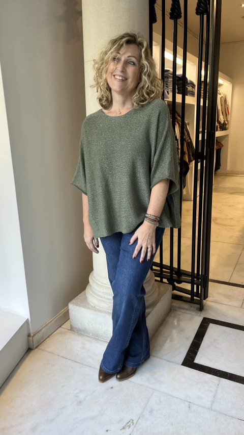 Sweater "Ada" en internet