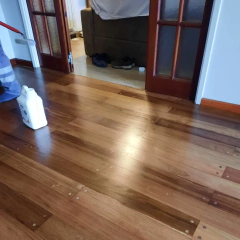Pulido e Hidrolaqueado Profesional de Pisos de Madera | Servicio Premium con Garantía