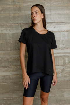 REMERA JADE