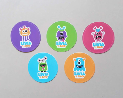 Adesivo Monstrinhos Personalizado | 5 cm