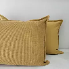 almohadón bifaz 80x50cm avellana