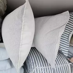 ALMOHADÓN 80X40CM MIL RAYAS AZUL - El Talleras | Ropa blanca & Complementos