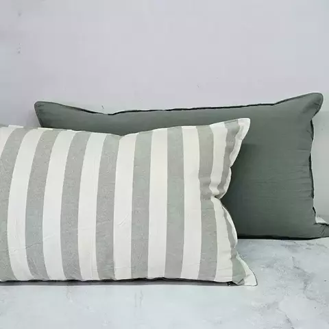ALMOHADÓN 80x50cm BIFAZ RAYA VERDE/ TUSOR - comprar online