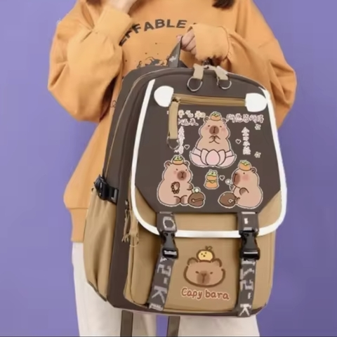 Mochila Marrón Capybara - comprar online
