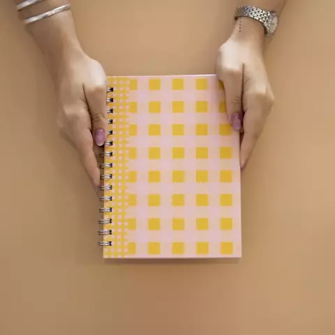 Cuaderno 15x21 Tapa Dura Liso - Cuadrille Amarillo