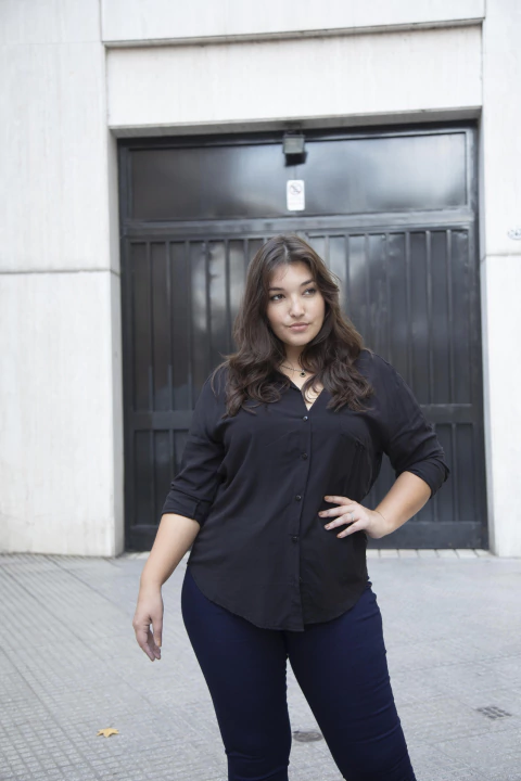 CAMISA BASIC NEGRA - comprar online