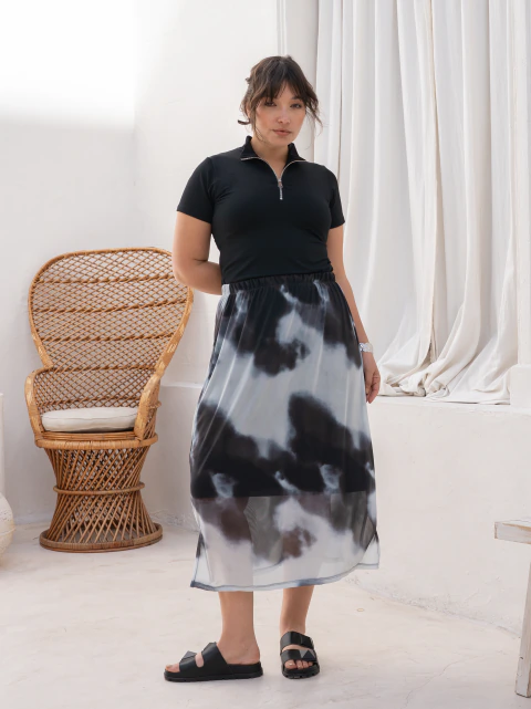 POLLERA MIDI TUL BATIK NEGRA
