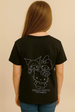 Remera Kuromi Y Kitty Manga Corta Negra en internet