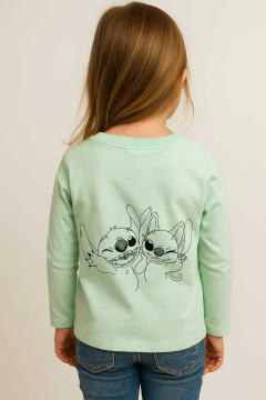 Remera manga larga Stitch con Angela verde agua en internet