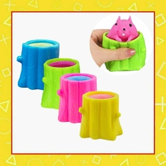Squishy con Forma de Tronco con Ardilla
