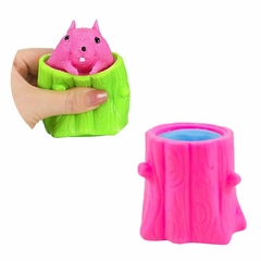 Squishy con Forma de Tronco con Ardilla - Pata´s