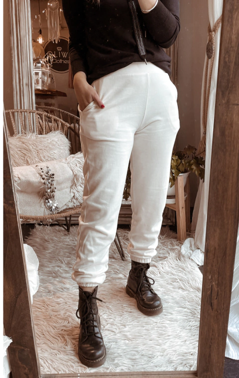 Jogger de algodon con bolsillos