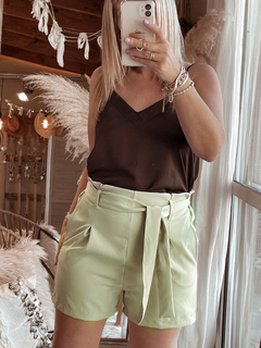 Short sastrero de crepe verde - Oliwa Clothes