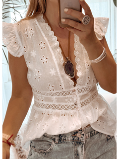 Blusa Lourdes en internet