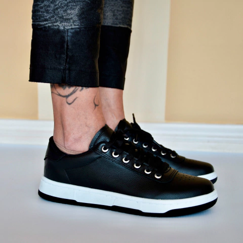 Zapatillas Urbanas Dama en Cuero Negro art 3059