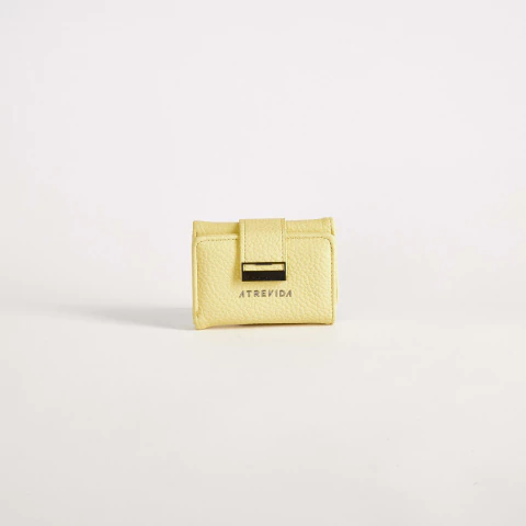 Billetera Atrevida 54 Amarillo - comprar online