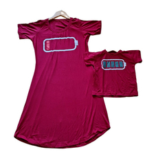 Kit Vestido Mãe e camisa filho bateria descaregada