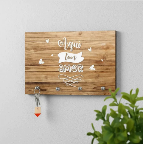 Porta Chaves de Parede Organizador Criativo Aqui Tem Amor