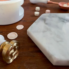 Base hexagonal de mármol para sellos de lacre