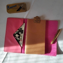 Midori standard con costura alrededor, bolsillo y solapa c/ 3 cuadernillos por Via Vee - Casa Washi