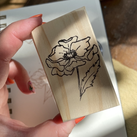 Sello de madera y goma Flor y hoja x Fer 4 x 7 cm