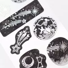 Stickers Monomee blanco y negro c/ foil plateado
