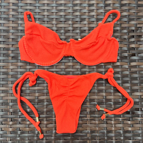 Pitanga - Calcinha Laço Fino a e top estruturado meia taça